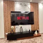 Chill Vibes 3 Bedroom Apartment In Rehab City