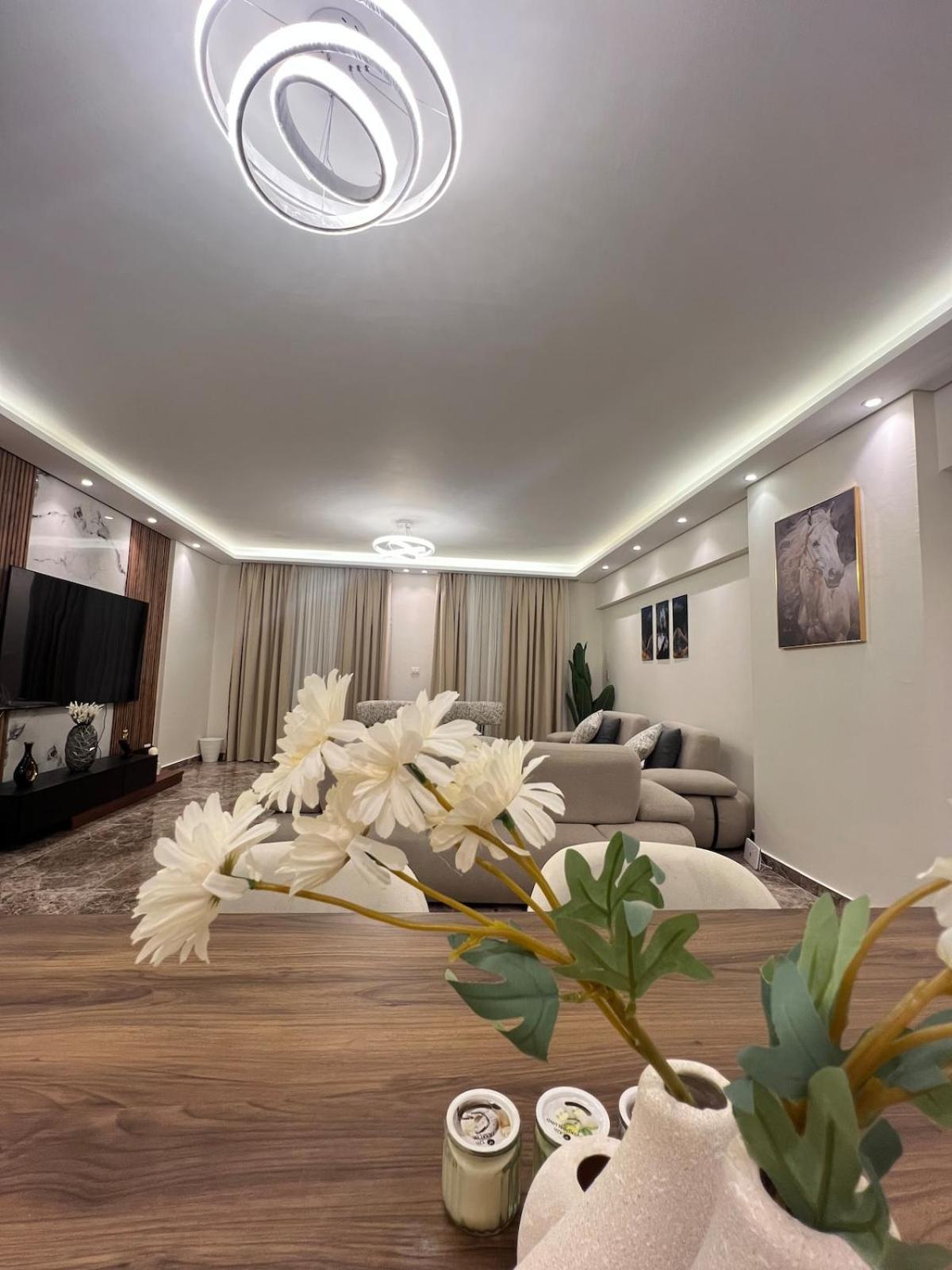 Chill Vibes 3 Bedroom In Rehab *