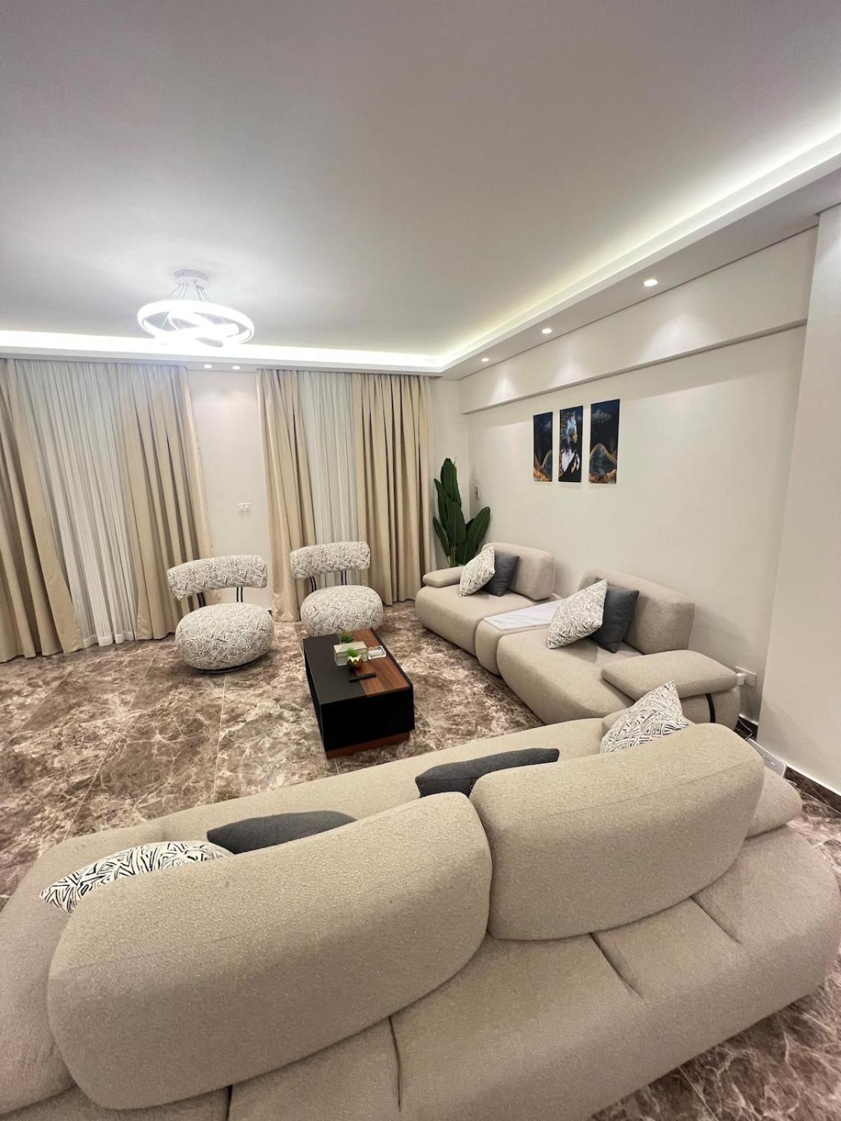 Chill Vibes 3 Bedroom In Rehab * Cairo