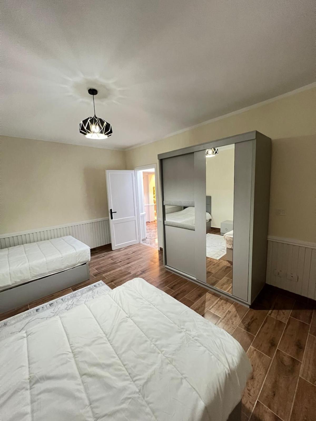 Chill Vibes 3 Bedroom In Rehab Apartment Cairo
