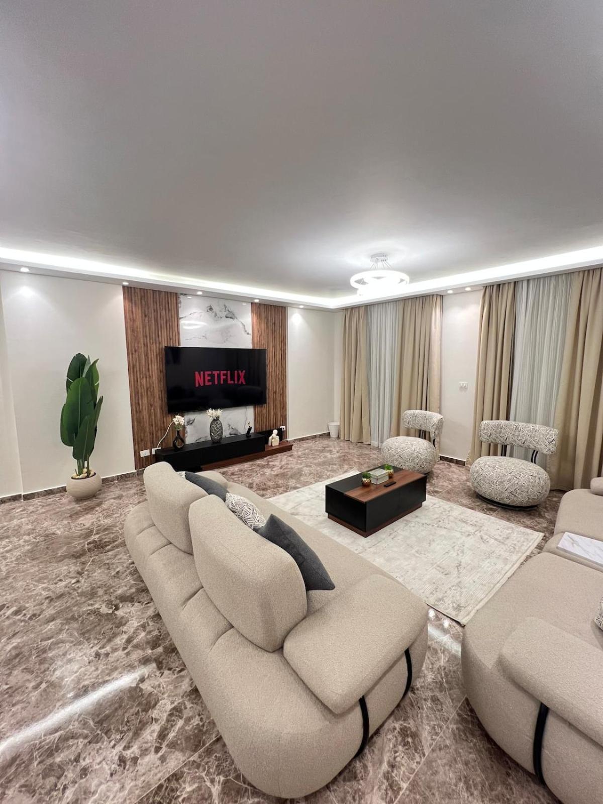 Chill Vibes 3 Bedroom In Rehab Cairo