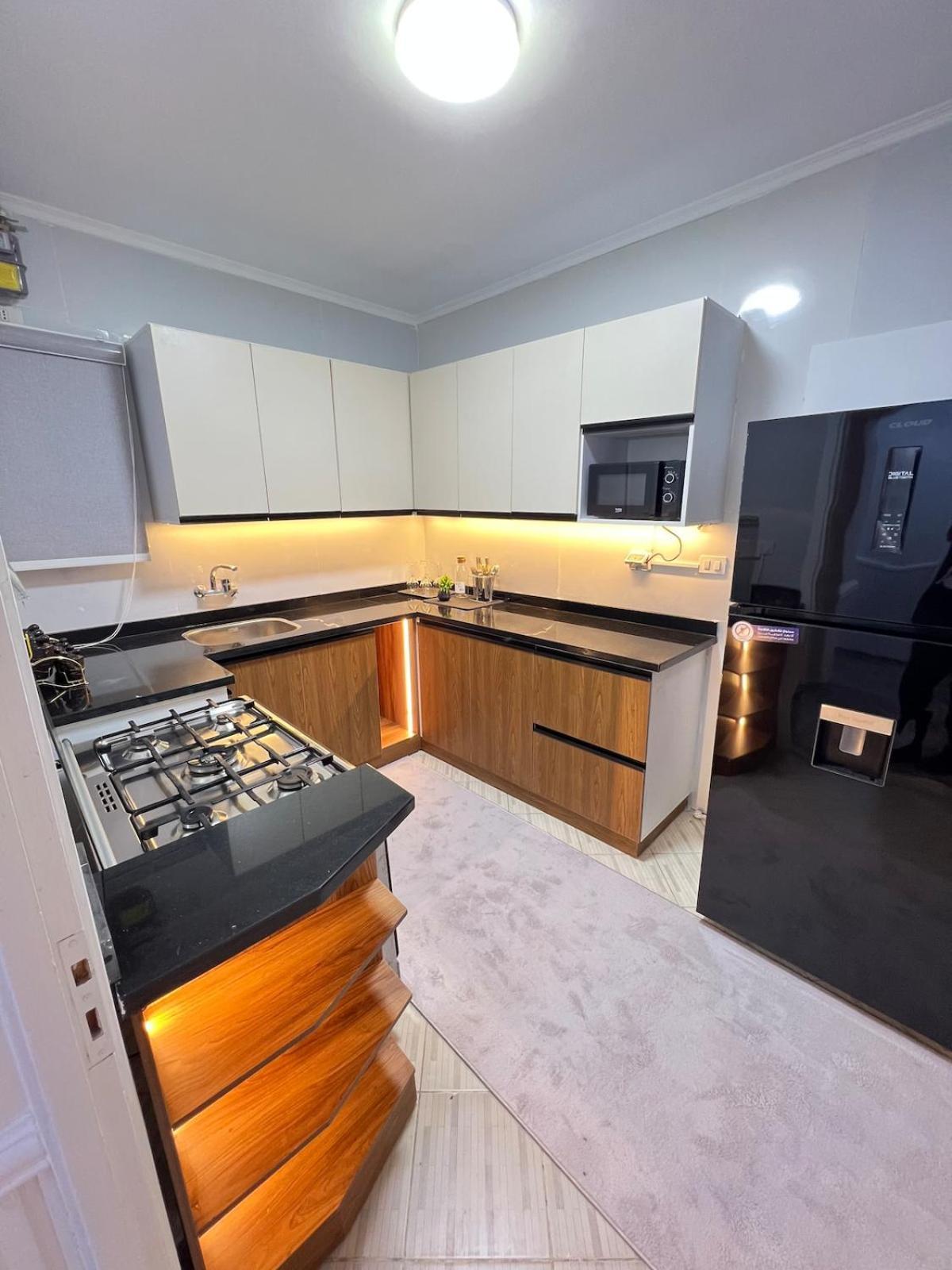 Chill Vibes 3 Bedroom In Rehab *