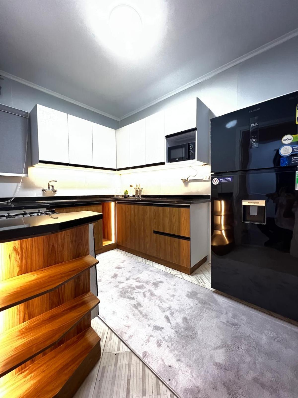 Chill Vibes 3 Bedroom In Rehab