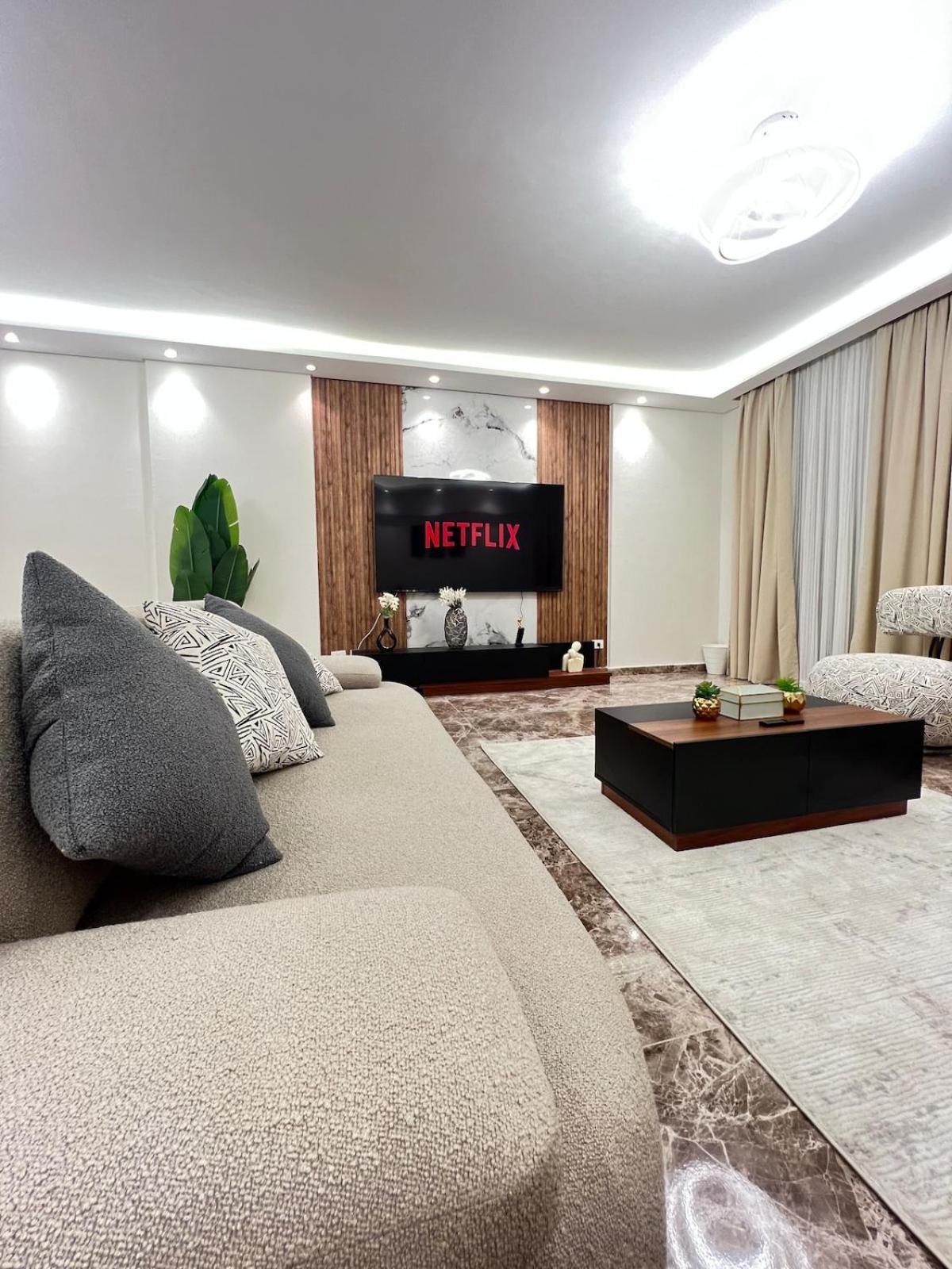 Chill Vibes 3 Bedroom In Rehab * Cairo