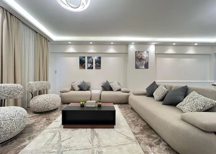 Chill Vibes 3 Bedroom Apartment In Rehab City